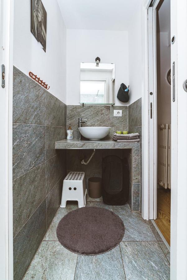 Stagabin Little Loft Near Porta Susa Station And Subway 都灵 外观 照片